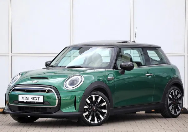 mini żukowo MINI Cooper cena 139900 przebieg: 2250, rok produkcji 2023 z Żukowo